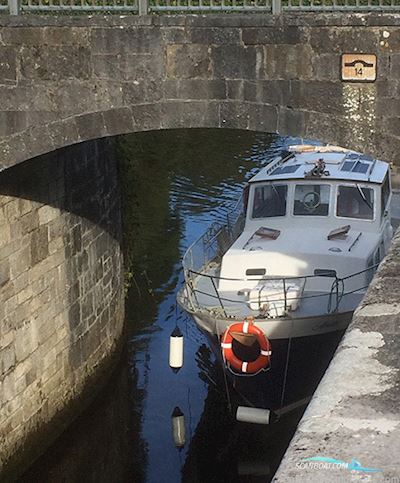 Moody Lancer Motorboat 1971, with Perkins 6354 engine, Ireland