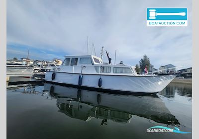 Motorboat 1050 Motorboat 1982, with Peugeot engine, The Netherlands