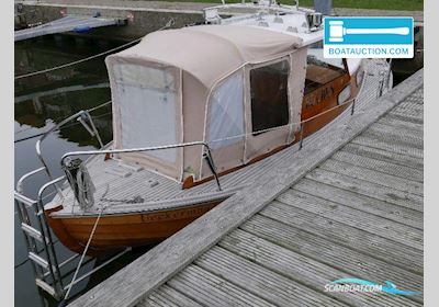 Motorboot 640 Motorboat 2003, with Volvo engine, Germany