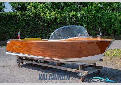 Motoscafo Aeromere Giulietta Plen Air Motorboat 1959, with Giulietta T1 engine, Italy