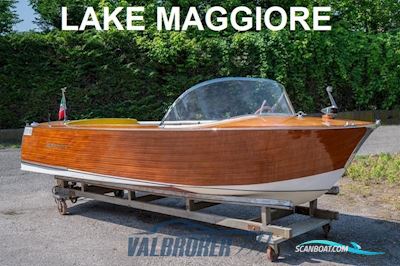 Motoscafo Aeromere Giulietta Plen Air Motorboat 1959, with Giulietta T1 engine, Italy