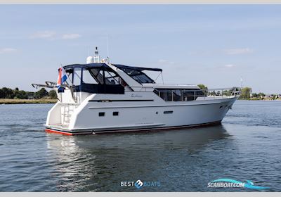 Mulder 48 Futura Favorite Superieur Motorboat 1995, with Perkins Sabre is een dieselmotor van het Britse merk Perkins, dat wereldwijd bekendstaat om zijn betrouwbare, duurzame en onderhoudsvriendelijke moto engine, The Netherlands