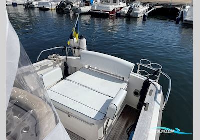 Nimbus 230 R Motorboat 2003, with Volvo Penta V8 300 - C - P engine, Sweden
