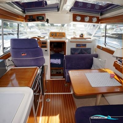 Nimbus 280 Coupé Motorboat 2000, with Volvo Penta engine, The Netherlands