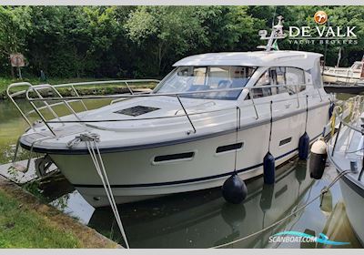 Nimbus 305 Coupe Motorboat 2016, with Volvo Penta engine, Germany