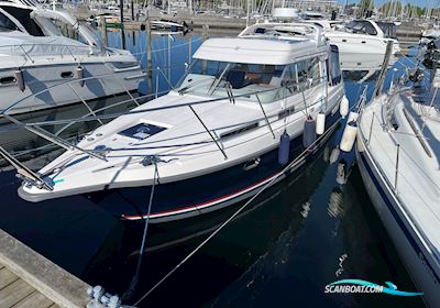 Nimbus 320 Coupe Motorboat 2004, with Yanmar 4LH-Stp engine, Denmark