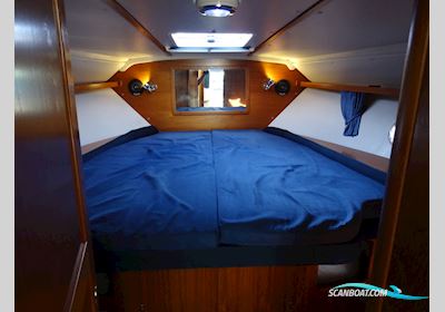 Nimbus 345 Avanta Fly Motorboat 2000, with Mercruiser D4.2L 2x engine, The Netherlands