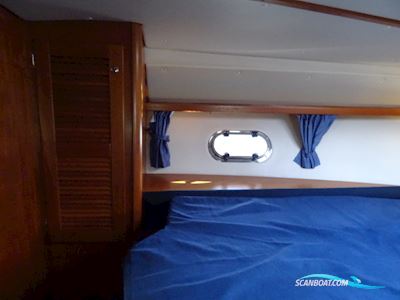 Nimbus 345 Avanta Fly Motorboat 2000, with Mercruiser D4.2L 2x engine, The Netherlands
