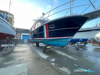 Nimbus 380 Commander Motorboat 2001, with Volvo engine, United Kingdom