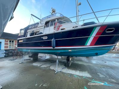 Nimbus 380 Commander Motorboat 2001, with Volvo engine, United Kingdom