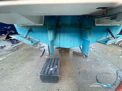 Nimbus 380 Commander Motorboat 2001, with Volvo engine, United Kingdom