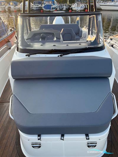 Nimbus T8 Motorboat 2022, with Mercury engine, Sweden