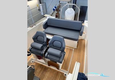 Nimbus boats NIMBUS T8 Motorboat 2022, with Mercury V8 – 300 CV – 4 temps engine, France