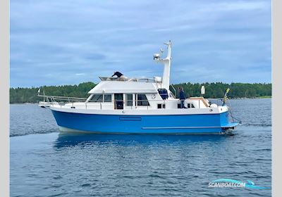 Ocean Alexander 423 Classico Motorboat 2000, with Caterpiller 3208 engine, Sweden