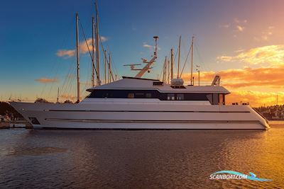 OneOff 92 - Lady Marjan Motorboat 1986, with 2 x Mercedes V12 (OM 424) engine, Denmark