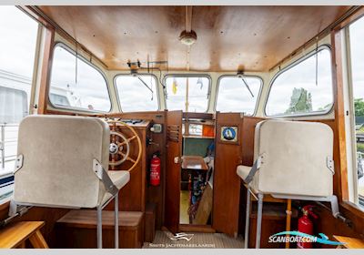 Oostvaarder 9.50 OK/AK Motorboat 1983, with Volvo Penta engine, The Netherlands