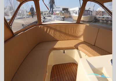 Oud Huijzer 616 Motorboat 2022, with Netjes in de Bun Met Tilt Switch op de Gashandel engine, The Netherlands