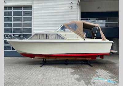 POLARIS 770 Motorboat 1982, with Renault engine, The Netherlands
