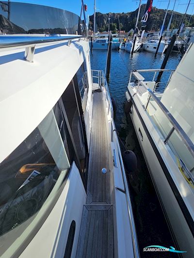 Paragon 31 FB Motorboat 2009, with Volvo Penta D6-370 DPH engine, Sweden