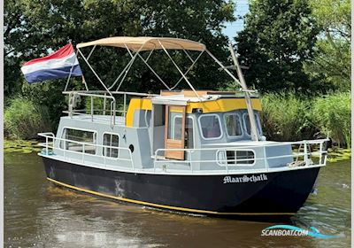 Parlevinker Tinyhouse Motorboat 1982, with Mercedes engine, The Netherlands