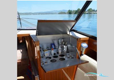 Pedrazzini Elba De Luxe Motorboat 1983, with Chrysler engine, Switzerland