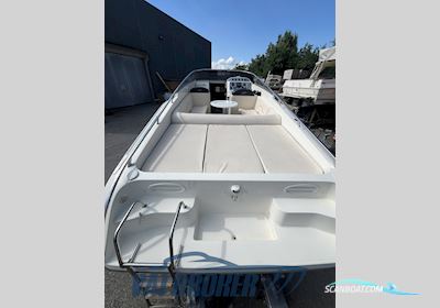 Performance Marine 907 Performance Motorboat 2004, with Volvo Penta 8.1 Gi 2 engine, Italy