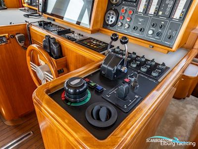 Pieter Beeldsnijder 60 - Explorer Yacht Motorboat 1995, The Netherlands