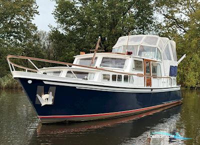 Pikmeer  1250 AK Motorboat 1984, with Volvo Penta engine, The Netherlands