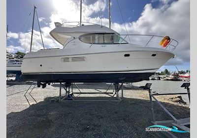 Prestige 32 Motorboat 2004, with Volvo engine, Ireland