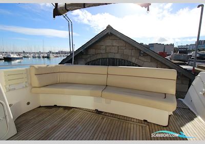 Prestige 36 Motorboat 2004, with Volvo Penta engine, Ireland