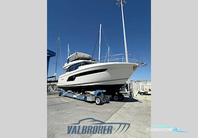 Prestige 520 Motorboat 2024, with Volvo Penta D6-IPS650 engine, Italy
