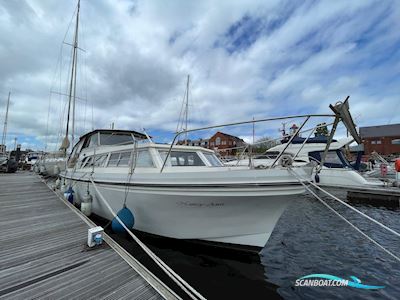 Princess 32 Motorboat 1973, with Perkins engine, United Kingdom