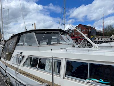Princess 32 Motorboat 1973, with Perkins engine, United Kingdom