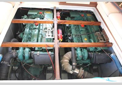 Princess 385 Motorboat 1987, with Volvo Penta Tamd61 A engine, Greece