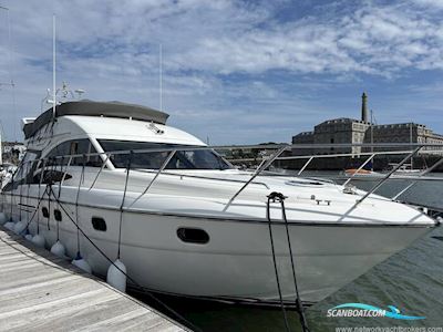 Princess 42 Motorboat 2005, with Volvo Penta Tamd74L-B engine, United Kingdom