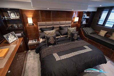 Princess 64 Motorboat 2011, with 2 x Caterpillar C18 Acert engine, France