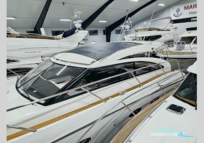 Princess V42 Volvo Penta D6-370 Joystick control Motorboat 2012, with Volvo Penta D6-370 engine, Sweden