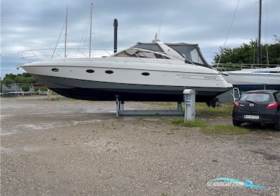 Princess V42 Motorboat 2000, with Volvo Penta Kad44 engine, Denmark