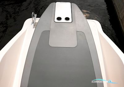 Q24 Club Motorboat 2022, with 1 Epropulsion Navy 6.0 Evo-L Electric engine, Sweden