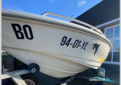 Quicksilver 425 Open Sundeck Motorboat 2006, with Honda engine, The Netherlands