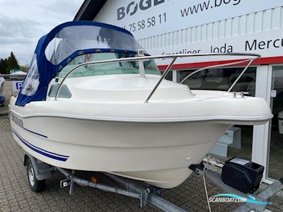 Quicksilver 450 Cabin med 35 hk Johnson PL og 750 kg Brenderup bådtrailer - Anvisningssalg  Motorboat 1996, with Johnson engine, Denmark