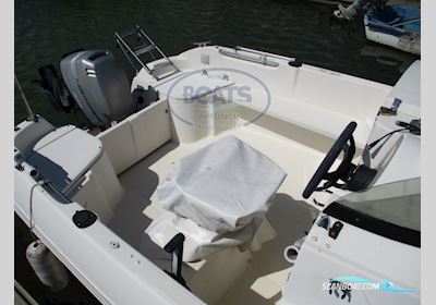 Quicksilver 500 CABIN Motorboat 2000, with MARINER engine, France