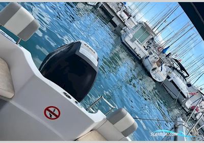 Quicksilver 635 WA Commander Motorboat 2008, with Mercury engine, Spain