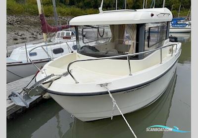Quicksilver 675 Pilothouse Motorboat 2014, with Mercury engine, United Kingdom