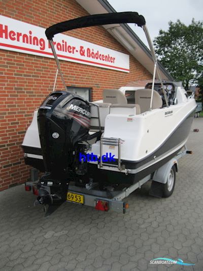 Quicksilver Activ 505 Cabin m/Mercury F100 hk og Brenderup trailer - NU NEDSAT KR. 10.000,- ! Motorboat 2017, with Mercury engine, Denmark