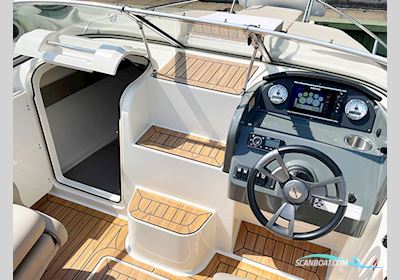 Quicksilver Active 595 Cruiser Motorboat 2015, with Mercury F100 Exlpt engine, Germany
