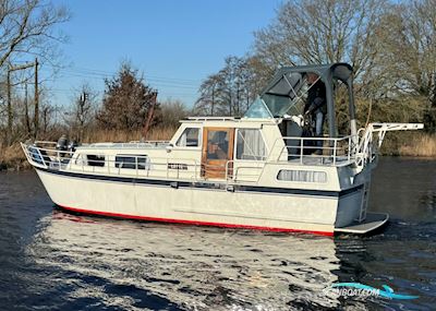 Rakken Kruiser Gsak Motorboat 1980, with Peugeot engine, The Netherlands