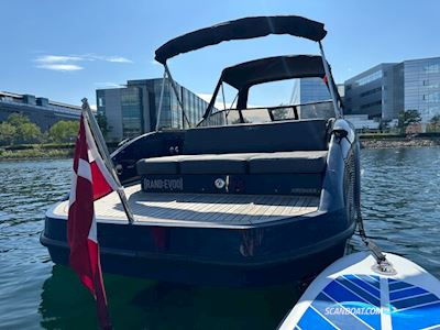 Rand Leisure 28 - Mercruiser 6.2L Med Bravo 3-Drev Motorboat 2019, with Mercruiser engine, Denmark