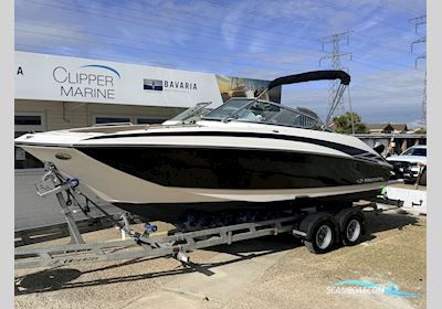 Regal 2220 Fasdeck Motorboat 2011, with Mercruiser engine, United Kingdom