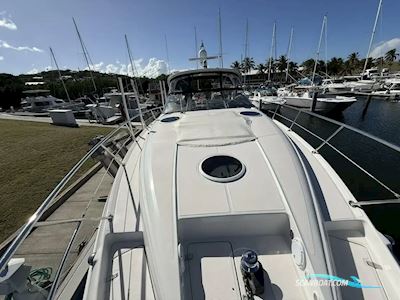 Regal 4460 Commodore Motorboat 2006, with Volvo-Penta engine, Virgin Islands